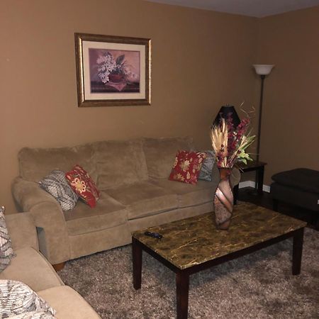 Entire Townhome Available Near Nice Park Library And Shopping وينستون سالم المظهر الخارجي الصورة